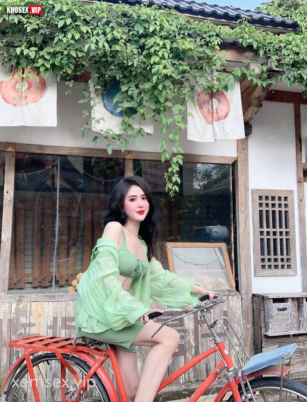 em-nguoi-mau-sieu-dep-lo-clip-sex-ngon-det-phan-2-hinh-01